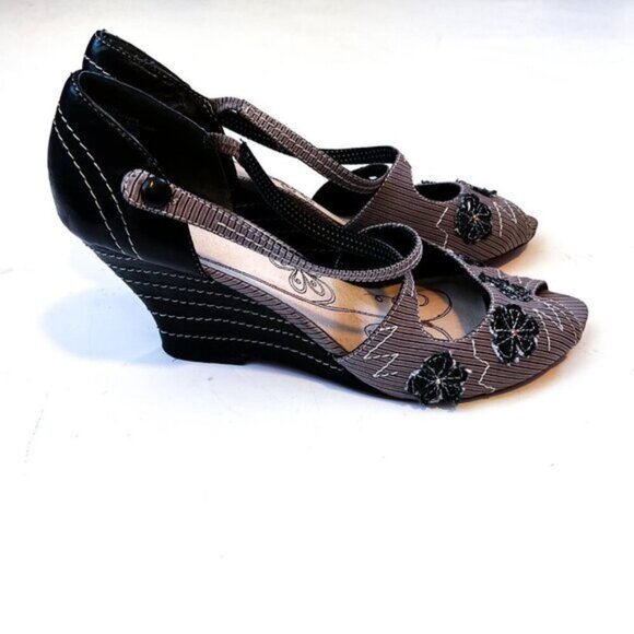 Kenzie Stacked Heel Peep Toe Unity Wedge Sandal Size 10 - Picture 2 of 11